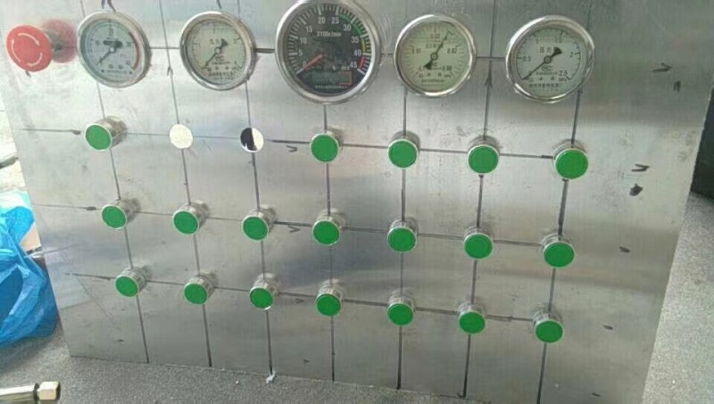 我公司為某消防大隊(duì)維修過(guò)火高噴車(chē)2